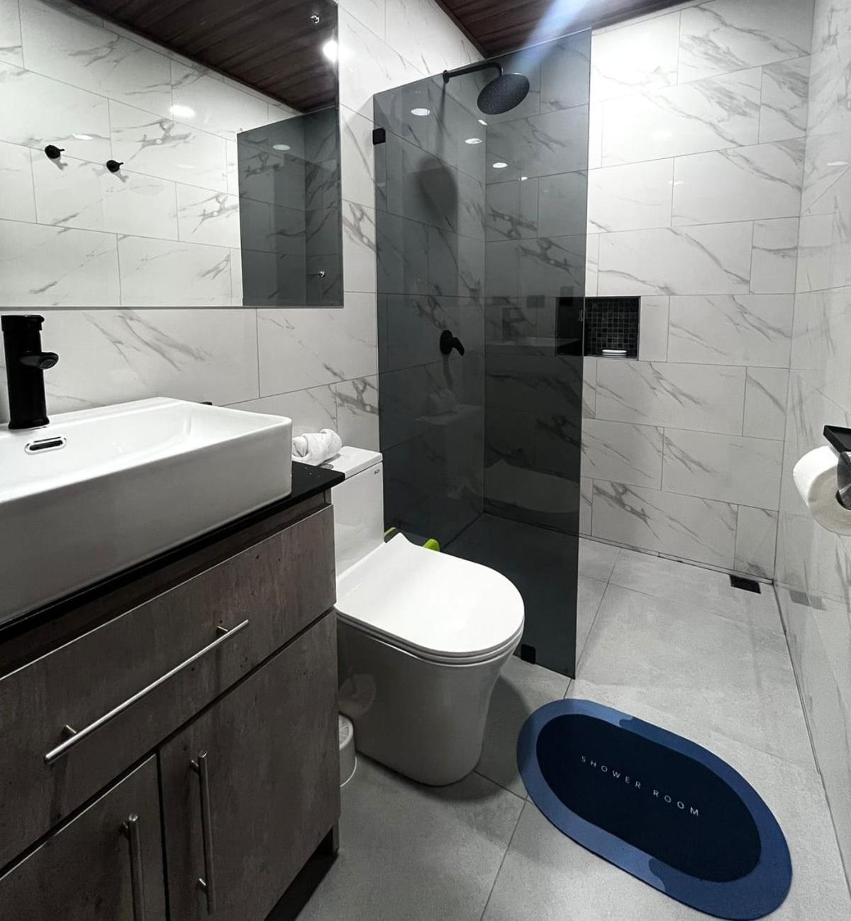 Mevak Apartments Suites La Fortuna Bagian luar foto