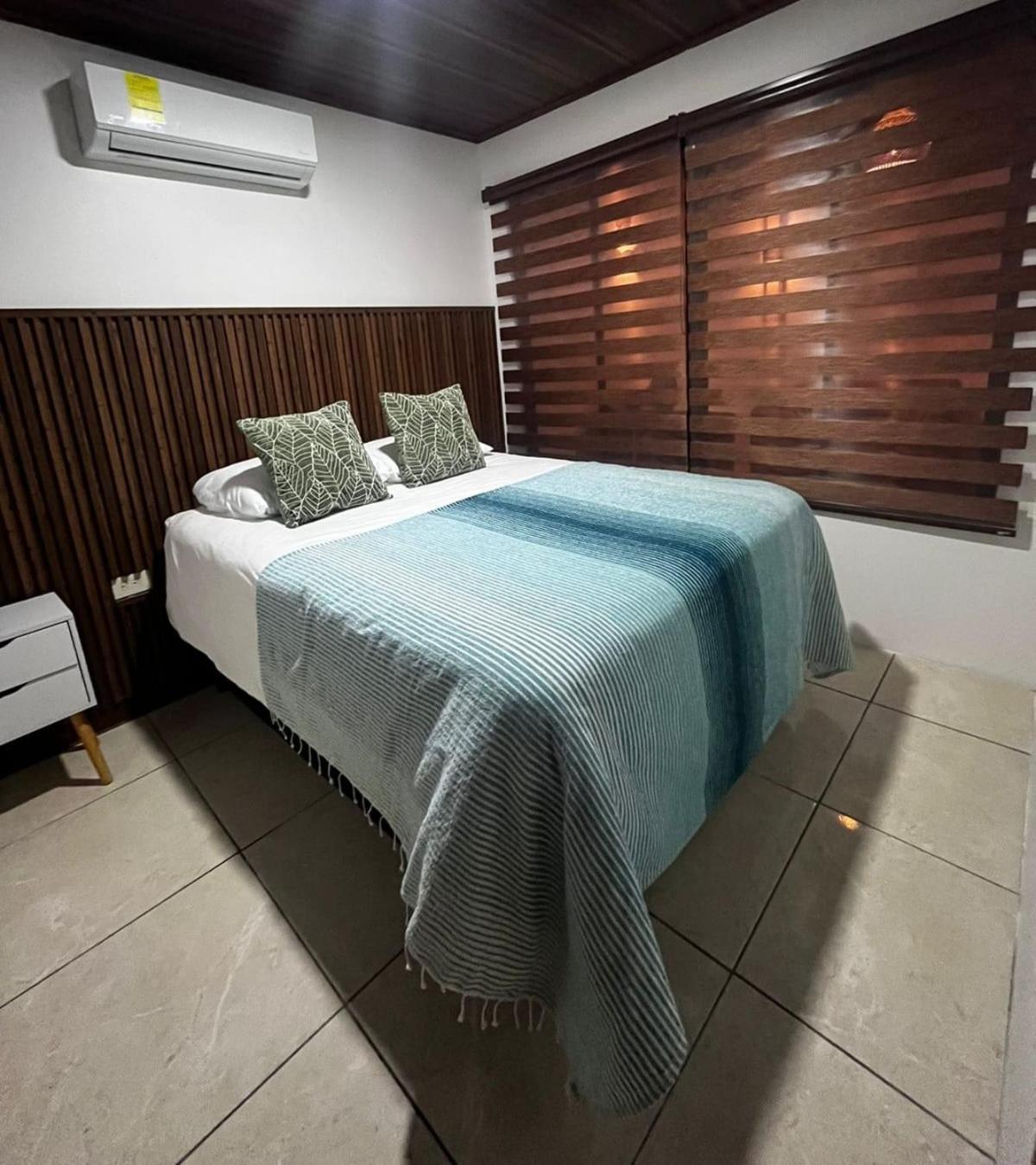 Mevak Apartments Suites La Fortuna Bagian luar foto