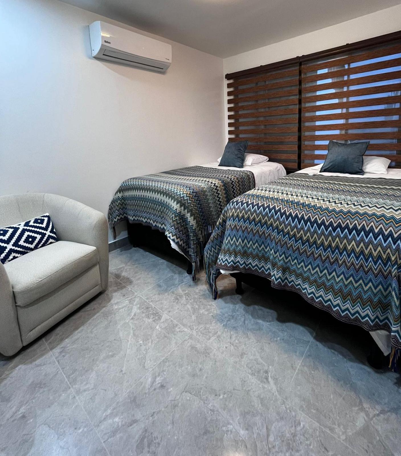 Mevak Apartments Suites La Fortuna Bagian luar foto